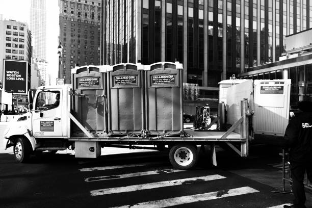 Best Porta potty rental for parties  in Burton, OH